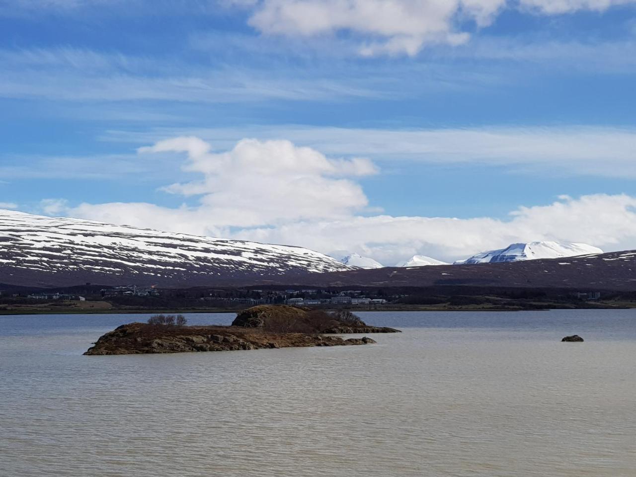 Skipalaekur Guesthouse Egilsstadir Bagian luar foto