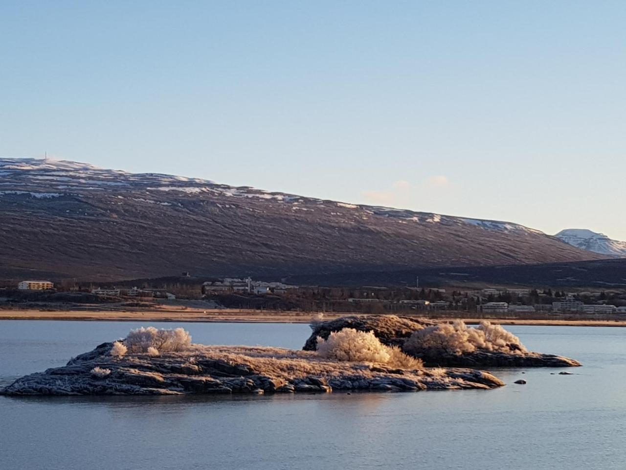 Skipalaekur Guesthouse Egilsstadir Bagian luar foto